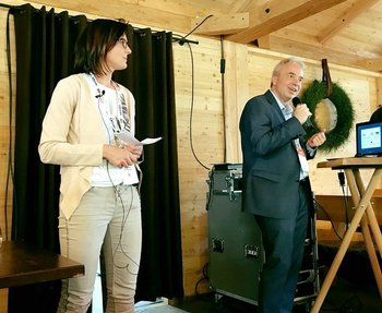 Christina Ausserwöger und Bernhard Winkler im TRESCON-Vortrag "#sourcingforösis"