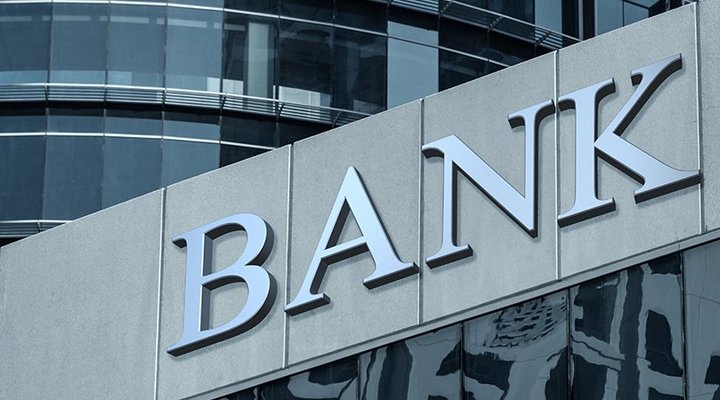 Bank, Versicherungen